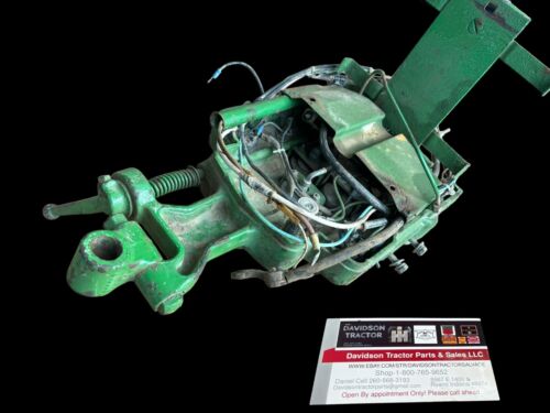 JOHN DEERE B DASH AND STEERING SUPPORT B1932R   CAST IRON DASH