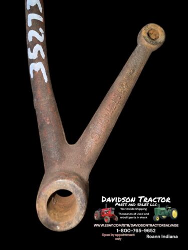 352737R1 McCormick WD9 Handle Antique Tractor