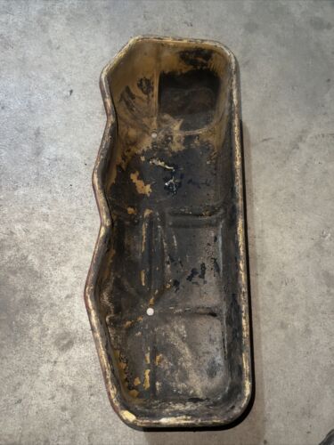 3136364R1 Case IH Valve Cover D-179 464 484 Valve Housing Cover Rocker Cover