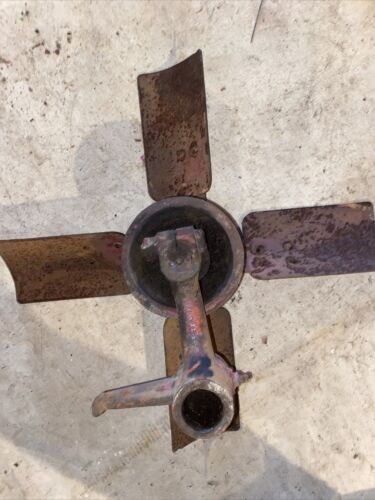 McCormick Farmall F20 Tractor engine motor fan blade w/ pulley for belt