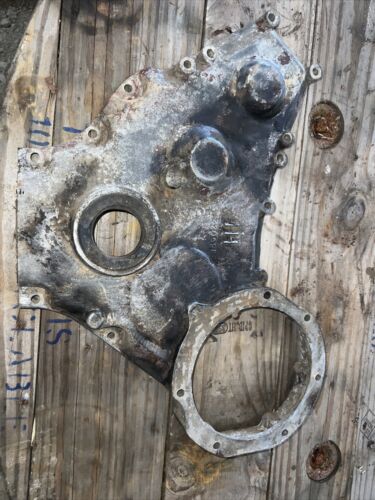 1965 International 424 Diesel Tractor Front Engine Timing Cover Plate 3042069R2