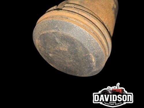 USED JOHN DEERE B TRACTOR ENGINE B1772R PISTION AND CONNECTING ROD B1770R