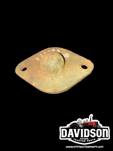 USED JOHN DEERE B TRACTOR ENGINE CAMSHAFT BEARING B2468R
