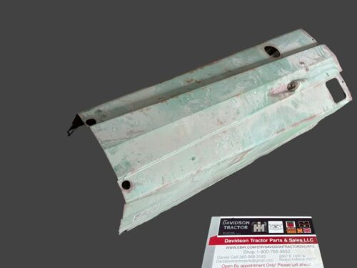 AA6481R John Deere 60 Hood  Nice Original Fits S/N 6035350 up Antique Tractor