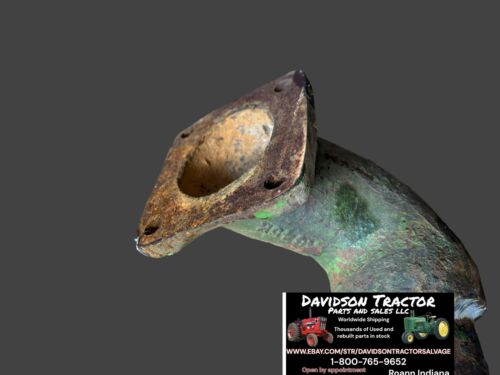 JOHN DEERE A845R UnStyled A TRACTOR UPPER WATER CASTING with PIPE