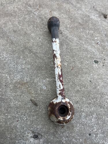 Farmall International 706 IH tractor TA Torque Amplifier control handle lever