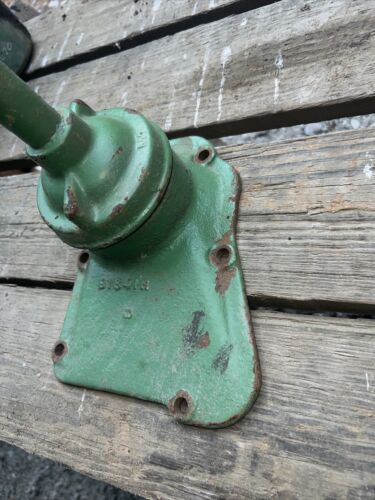 JOHN DEERE B CRANKCASE BREATHER B1841R