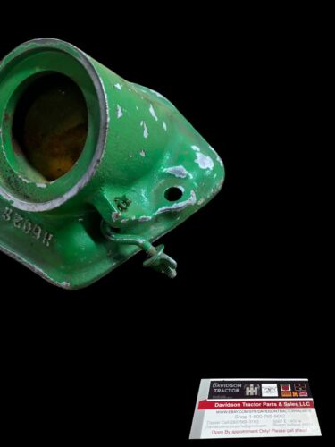 John Deere H Valve Cover H502R