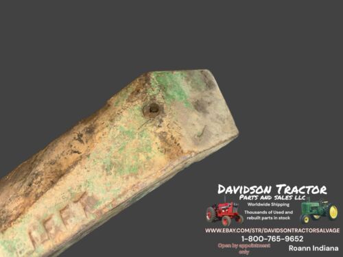 Sway Block - Left Hand fits John Deere 2510 3020 4000 4020 4230 4240 4430 R39513