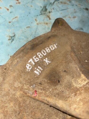 International 1066 886 986 966 766 100 86  tractor water pump assembly 675806C1