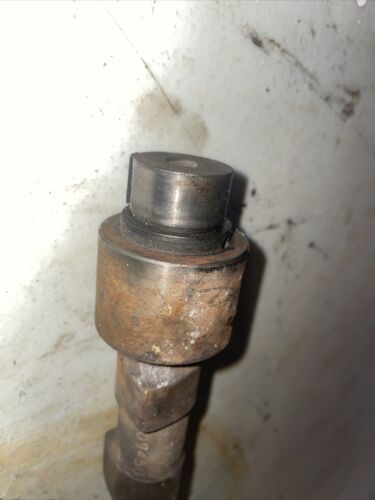 Good Used Camshaft 709450R1 (BD154) B414 424 444 2300A 2424 384 INTERNATIONAL IH