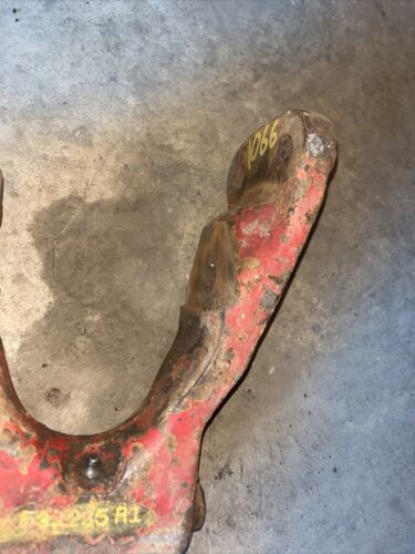 Center Steering Arm IH International 531235R1 USED 1066