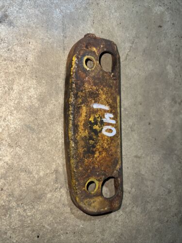 IHC Farmall 140 Rod Holder Bracket