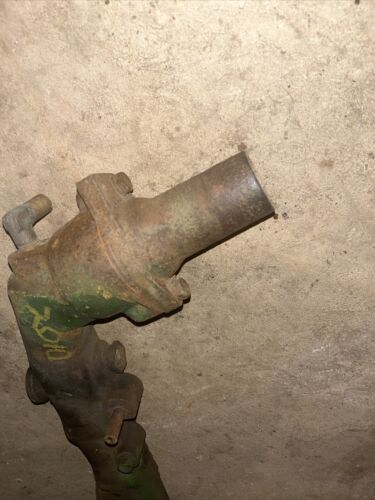 JOHN DEERE 2010 Water Manifold T16988 T16988T