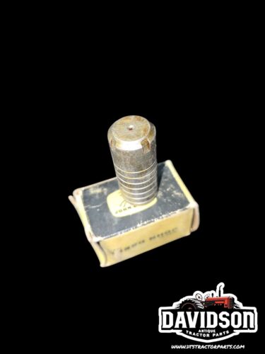 Genuine John Deere R31627R New Old Stock Control Valve 3010 3020 4010 4020 5010
