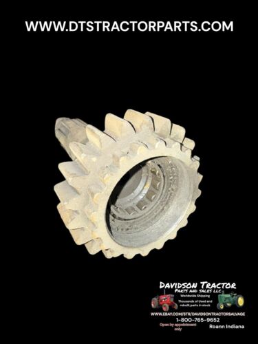 JOHN DEERE 70 TRANSMISSION DRIVESHAFT GEAR F2366R AF2351R