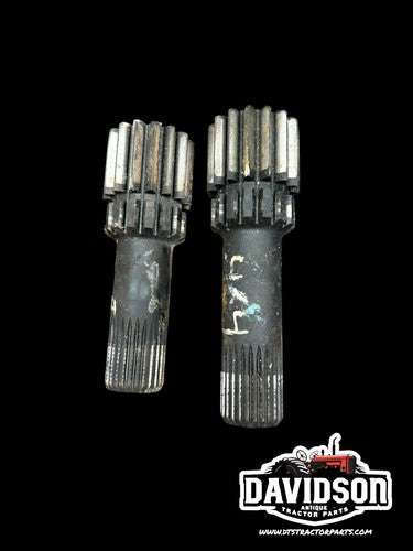 International 464 Bull Pinion Shaft Antique Pair Tractor