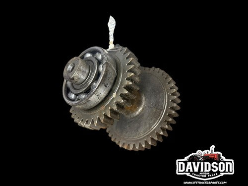 Ford 5640 Transmission Shaft W/Gear Antique Tractor