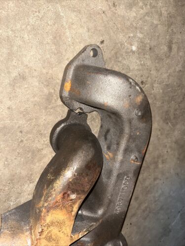 Intake and Exhaust Manifold for International 454 2400B 574 674 2500A 2400A 464