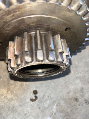FARMALL M transmission Input Gear assembly IHC M MD Antique Tractor 6721-D