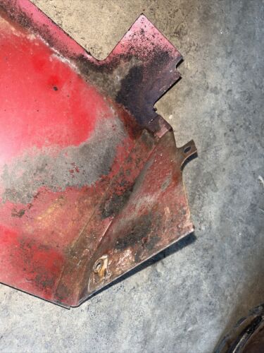 International Farmall 706 IH tractor original hydraulic valve cover panel