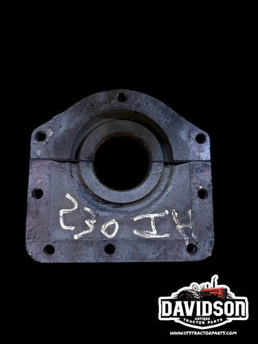 IH Farmall A B C 230 Rear Crankshaft Seal Retainer Antique Tractor