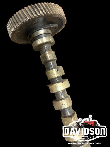 International IH 544 3514 Tractor Camshaft D239