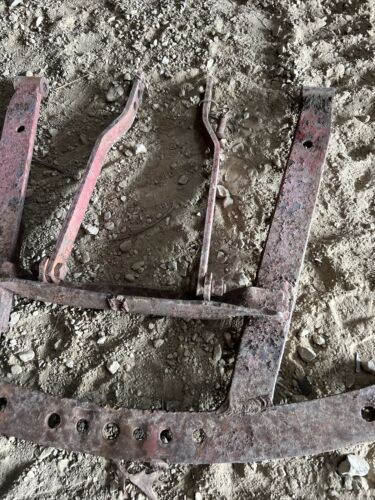 International 560 Wheetland Drawbar Antique Tractor