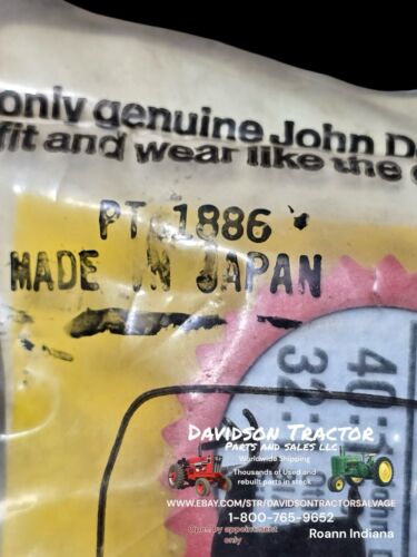Genuine John Deere PT 1886 Fuel Cap NOS