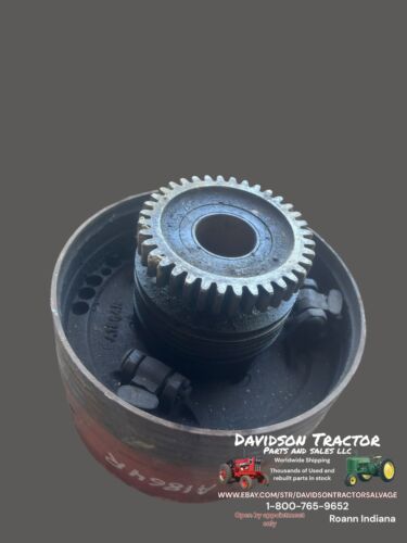 USED JOHN DEERE A TRACTOR BELT PULLEY CLUTCH ASSEMBLY A1864R