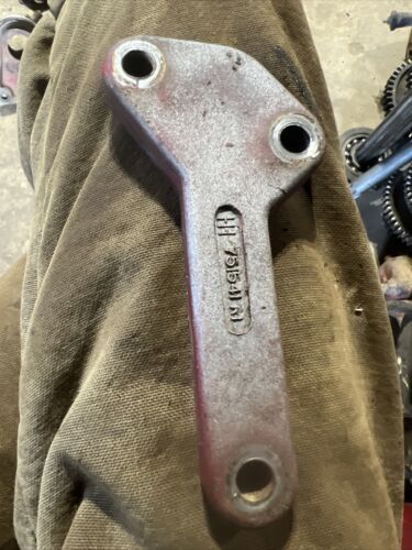 PLATE AUXILIARY VALVE COVER Antique Tractor 444