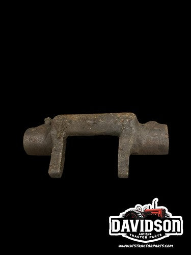 MASSEY FERGUSON TO35,50,65,135,165,165,180,285 CLUTCH RELEASE FORK 184628M1 USED