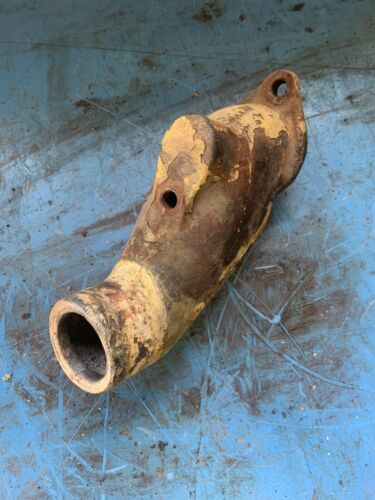 Farmall Cub IH 154 upper water casting 352071-R1