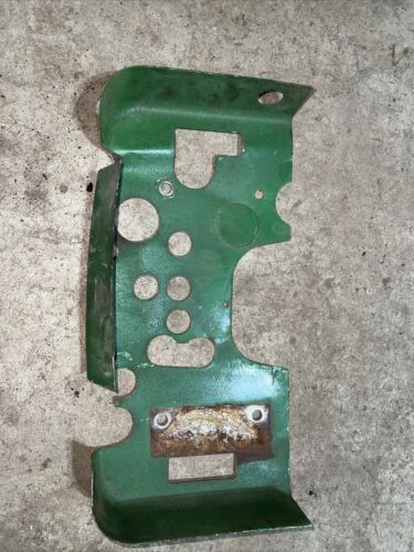 John Deere 2510 3010 4010 5010 3020 4020 5020 6030 AR34927 Dash Isolator Used