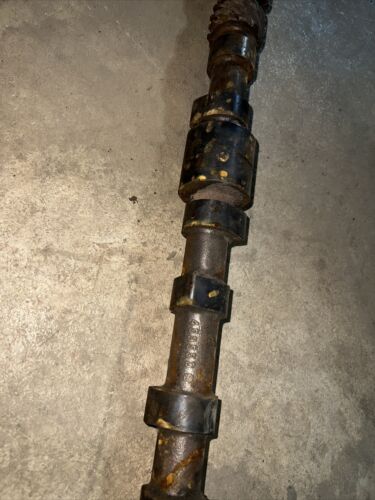 International Super M Camshaft W/O Gear 45955 D