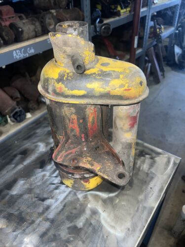 FARMALL 300 350 UTILITY AIR CLEANER ASSEMBLY
