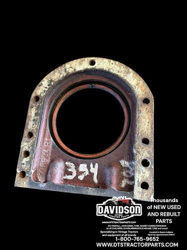 Farmall International 364 384 B275 B414 424 444 Rear Main Seal Housing 708904R1