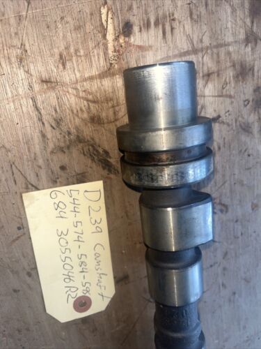 International D239 camshaft 544-574-584-595-684 - 3055046R2