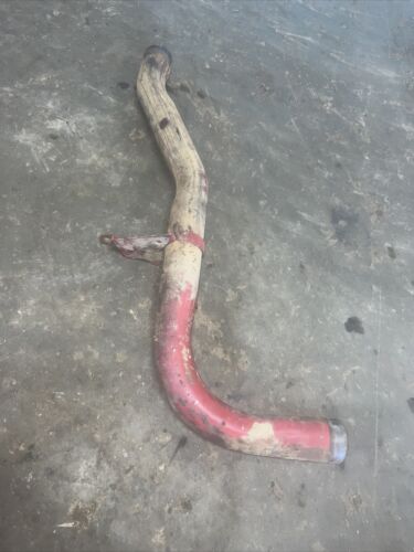 IH FARMALL 460 AIR CLEANER PIPE TO CARBURETOR WITH BRACKET