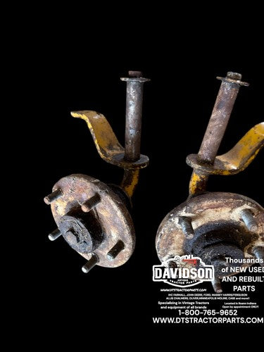 IH Farmall Cub Low Boy 154 Spindle Pair Antique Tractor