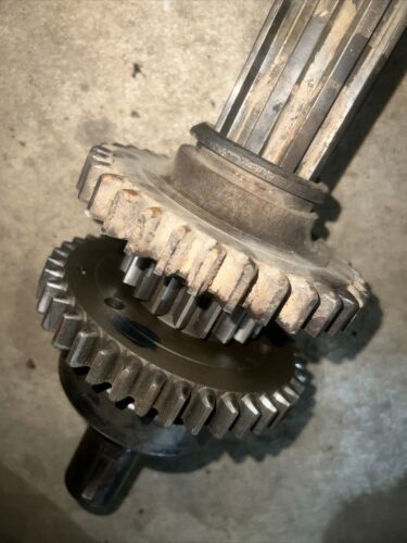 McCormick W6 WD6 Farmall Transmission/Pinion Shaft And Gear Assembly 57271-DC