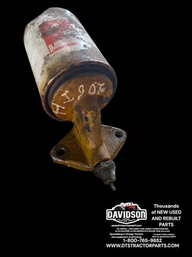 IH 3136047R1 Oil Filter Base International 584 248 454 585 784 574 595