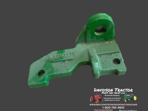 John Deere R26710R Bracket