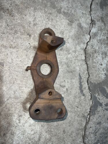 1988 Case IH 485 Diesel Tractor Steering Cylinder Bracket
