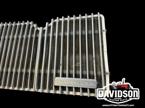 International 9100 9200 9400 Late Model Semi Grill