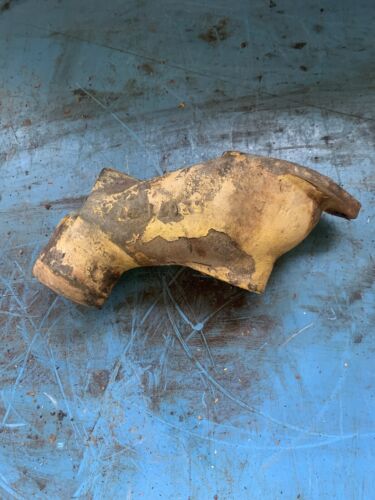 Farmall Cub IH 154 upper water casting 352071-R1