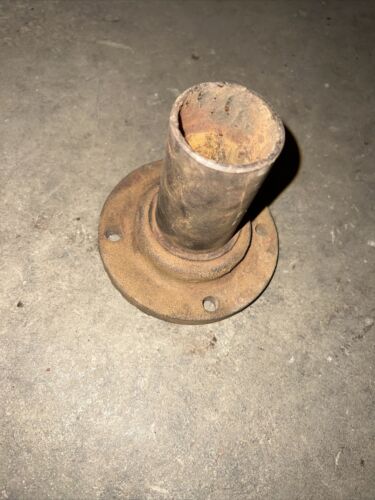 International Retainer-drive Shaft Brg 370516R11 IH 504