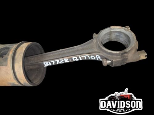 USED JOHN DEERE B TRACTOR ENGINE B1772R PISTION AND CONNECTING ROD B1770R
