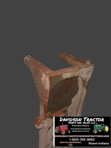 John Deere G Radiator Side Casting Support F660R