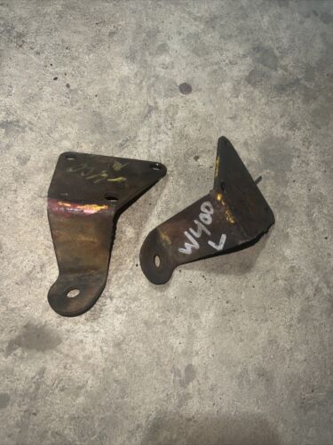 International W-400 Gas Tank Mounting Brackets Antique Tractor